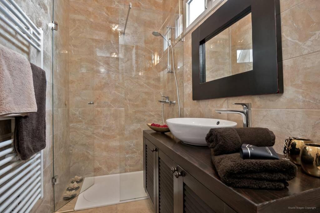 Ensidia Luxury Suite Сплит Экстерьер фото